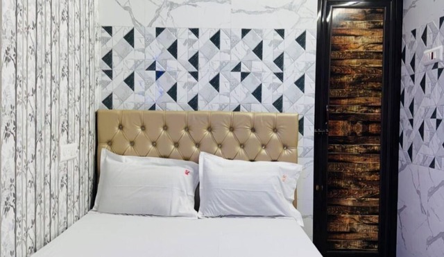 RR GUEST HOUSE