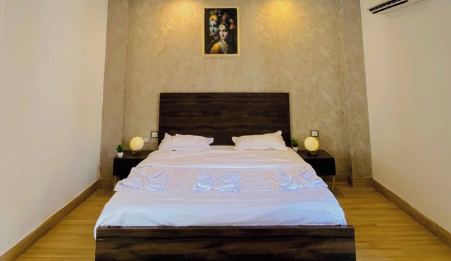 Rudra inn cosy villa near prem mandir