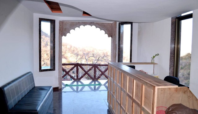 Rudraksh Hotel & Restaurant