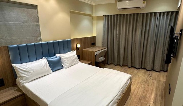 Rudraya Homes - Cozy Premium Serviced Apartments Khar - next to Bandra