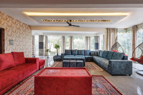 Rustica Villa By StayJade 2 PrivatePools 7BHK