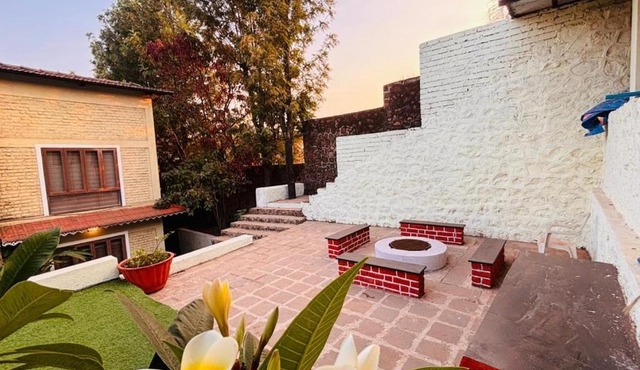 Rusticate The Caramba Villa