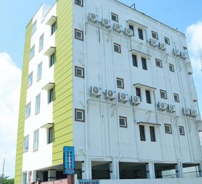 S R Guest House