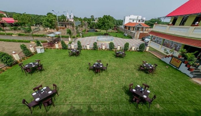 Saanvi Resort Bhavnagar