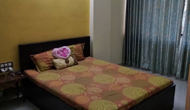 Safe, Superior Homestay/BNB for Expat Females/Couple Near T II Mumbai Airport.