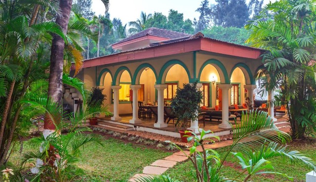 SaffronStays Aquamarina - 3BR Mediterranean style beachfront villa with pool, lawns & seafood dining near Nagaon Beach