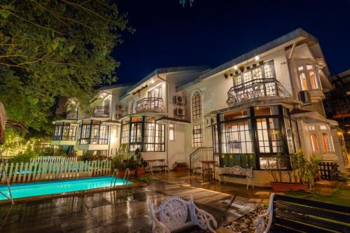 SaffronStays Chandralok 3 Villas