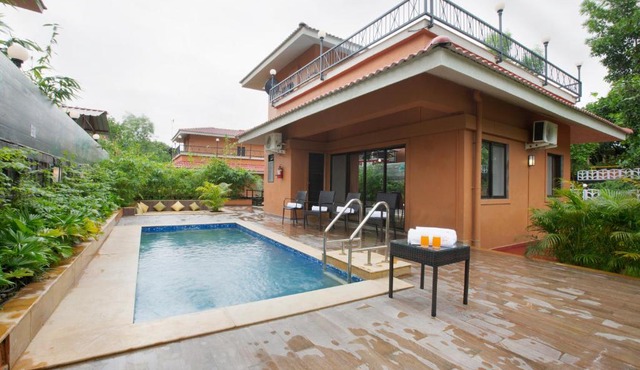 SaffronStays Dhyana - 3BR pet-friendly pool villa with Wi-Fi, indoor games and riverside trails in Wadas gated estate