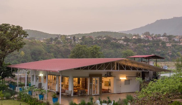 SaffronStays Doon Valley View, Dehradun - with in-house cook, lawn, bonfire and barbeque