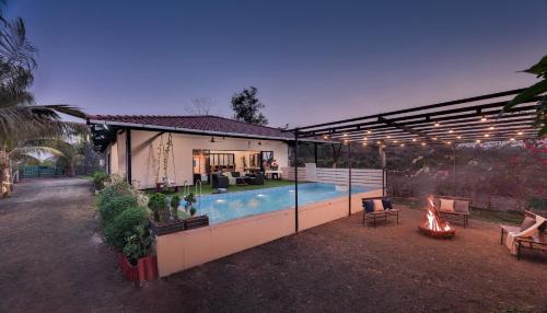 SaffronStays Ivy Courtyard - 5 bedroom & Veg Only Villa in Khopoli