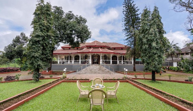 SaffronStays Mosaic - 4BR 100-year-old heritage villa with lawns, porch sit-outs & play area near Lonavala