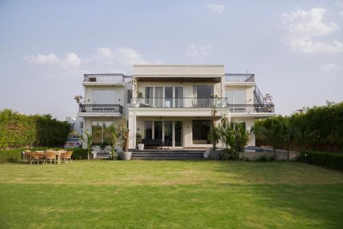 Saffronstays Olive Farms