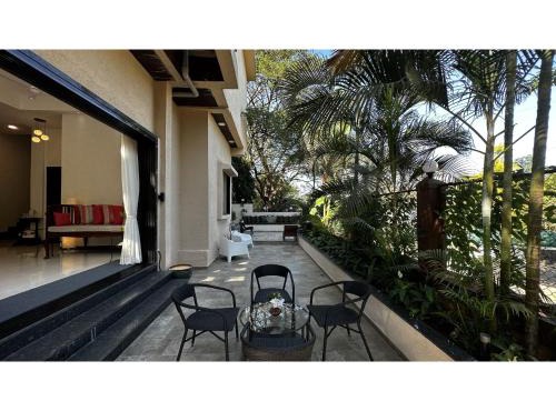 SaffronStays Uno Crest, Lonavala - 4 BDR Artistically Decorated Villa Near Bhushi Dam