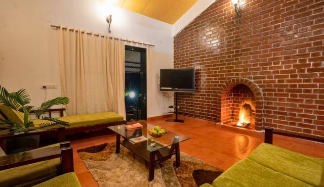 Sage & Stone by Ebony Stays – Hilltop Villa with Valley Views in Panchgani