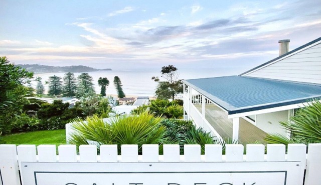 SALT DECK - THE UPPER DECK | Accom Holiday in AVOCA BEACH