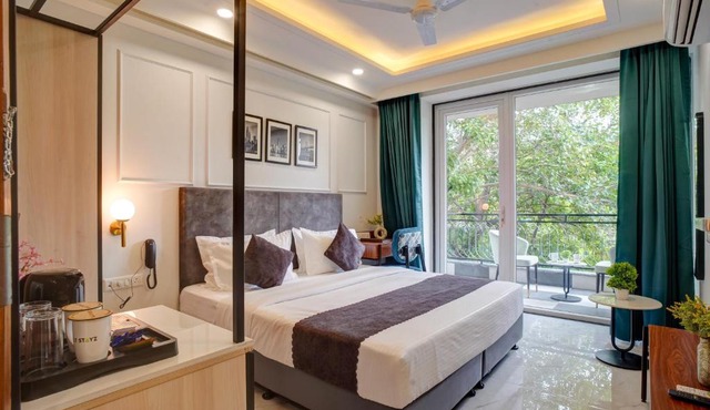 Saltstayz Premier - Arjun Marg