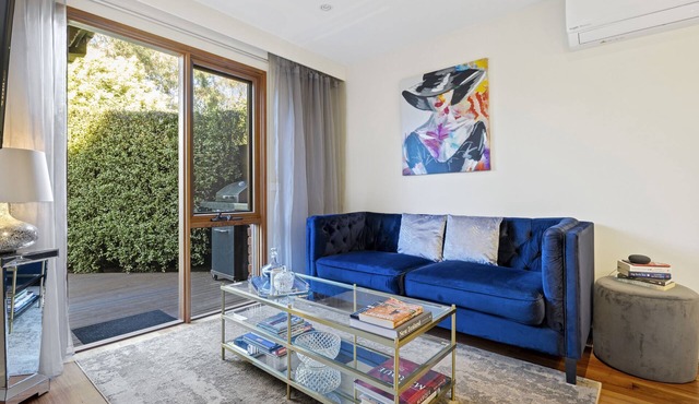 Samanda's- 4pm check out Sundays|Modern|Cosy|Private|Bush Walks
