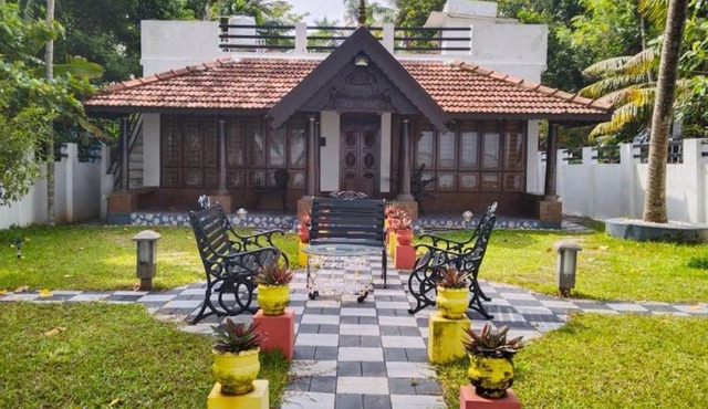 Sambranikodi Resort and Home Stay