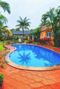 'Sana Villa' 3 Bedroom Villa with Pool, kitchen, wifi, garden Anjuna Beach Goa "Premium Luxury Villas with Pool"