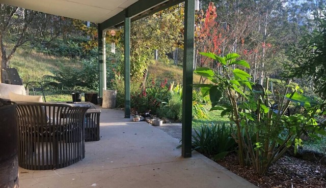 Sandstone mountain cottage, pets welcome in Elands