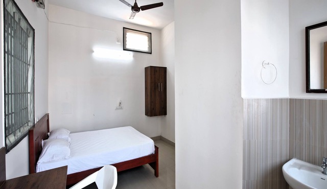 Sarvam Lodge