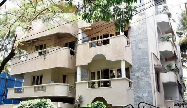 SAS Apartments