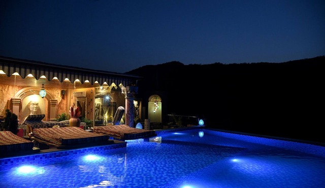Satoria Villa-Fort view rooms with Infinity Pool.
