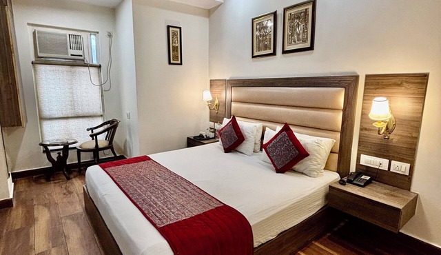 SATYAM ROOM