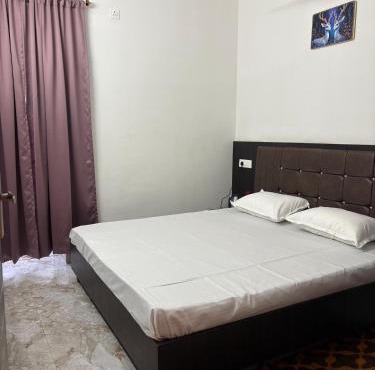 Satyamev Grand Inn