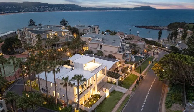 Scenic Drive Luxe Escape with Pool