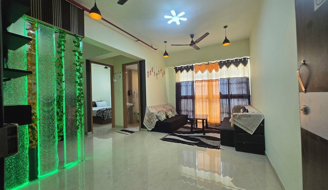 Sea view 26th floor comfortable Soothing apartment with AC in bedroom Mumbai