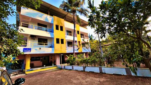 Seagull beach hotel and home stay