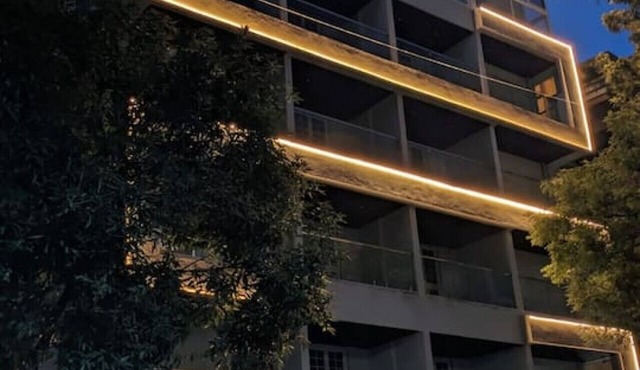 Seagull Nest: AC 2BHK Apartment by Bleisure