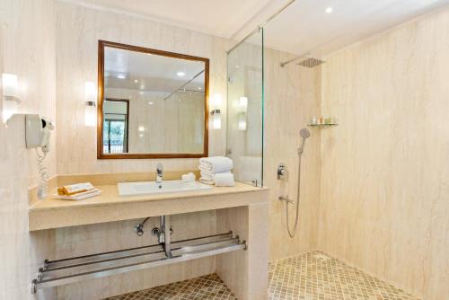 Seashell Suites and Villas - Candolim Goa