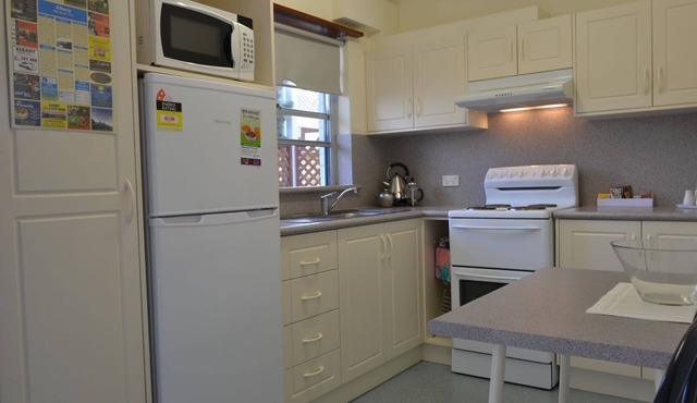 SELF CONTAINED-2 Bdrm Apartments in Albany