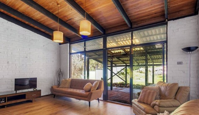 Serene Hills Retreat - Spacious & Peaceful Escape in Helena Valley