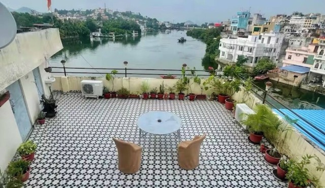 Serene Lakeside Stay with HotTub & Private Terrace