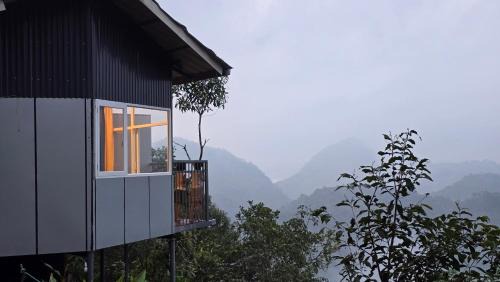 Serenehills Retreat with Hilltop pool