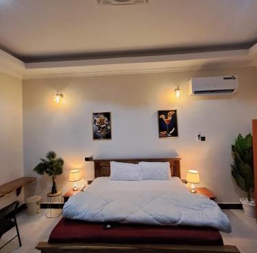 Serengeti space resort