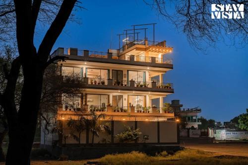 Serenity by the Ganges by VEO, StayVista - 6BHK Pet-Friendly River-View Villa in Varanasi