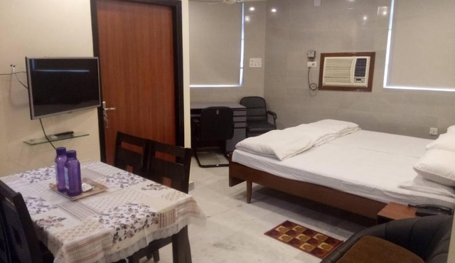 Service Apartments, Park Street, Calcutta