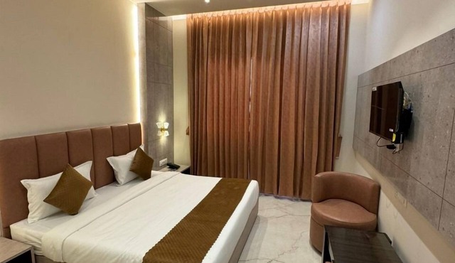 Sethi Grand Hotel in Lucknow