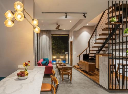 Seven Sands I Oak Wood I Pvt Pool - 2 BHK Duplex
