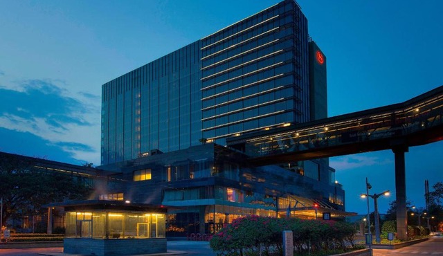 Sheraton Grand Bangalore Hotel at Brigade Gateway