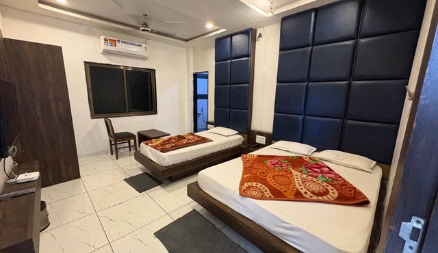 Shere Punjab Hotel & Restaurant