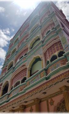 shikary's palace near charminar