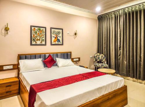 Shivani Imperial Hotel & Banquet