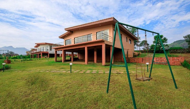 Shivom Villas - 9 BR with Pvt Pool & Pawna Lake View