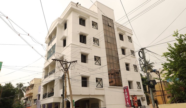 Shree Service Apartment