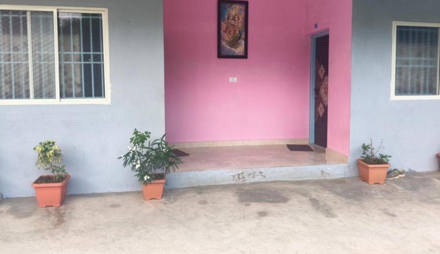 Shreshta lodging